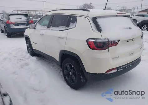 2021 Jeep Compass Latitude 4X4 from USA, damaged, VIN 3C4NJDBB7MT509892